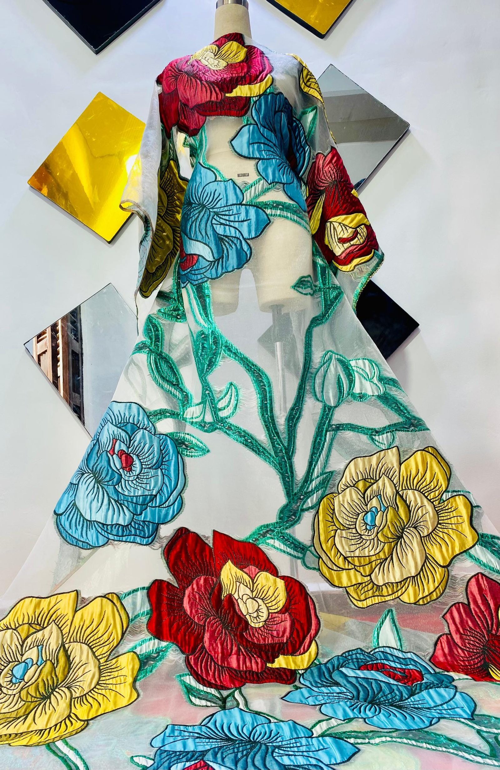 Big Organza Brocade Fabric - Image 5